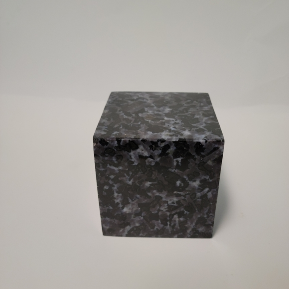 Cube crystal - Picture 5 of 7